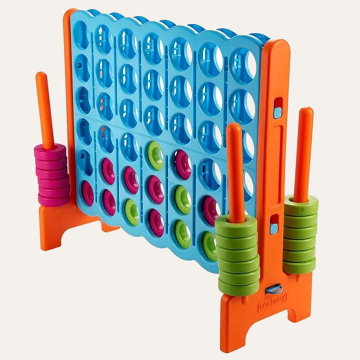 Puissance 4 - Traiteur Événementiel Nantes & Vitré | Restonomade Puissance 4 Géant, jeu de stratégie XXL pour animation de séminaire d'entreprise